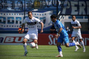 Gimnasia visitó a Godoy Cruz en Mendoza
