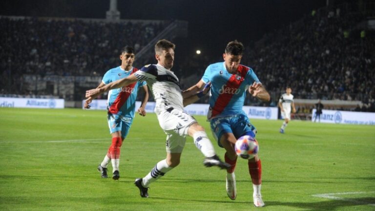 Gimnasia le ganó a Arsenal y es líder de la Liga Profesional