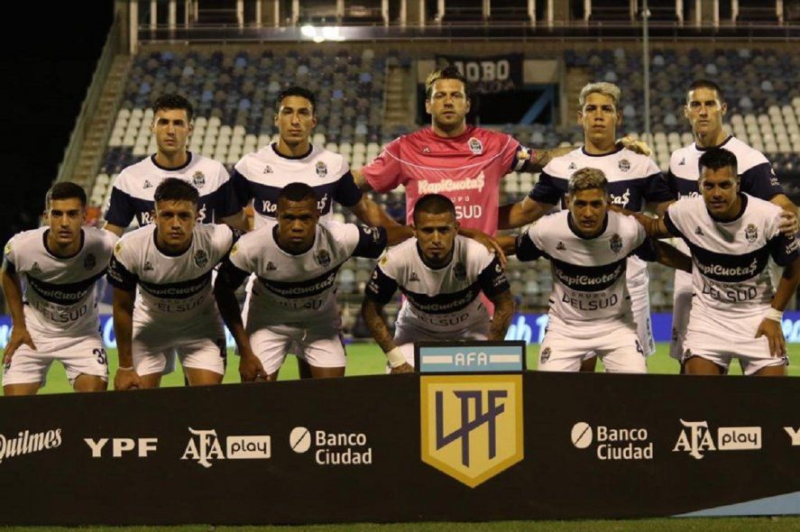 Gimnasia, formación para enfrentar a Talleres