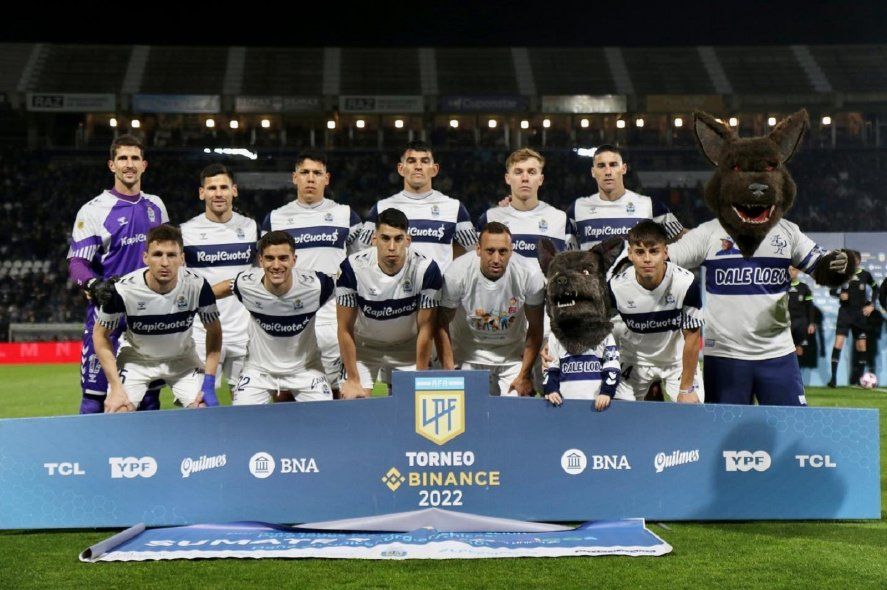Equipo de Gimnasia, en la goleada ante Independiente en la Liga Profesional