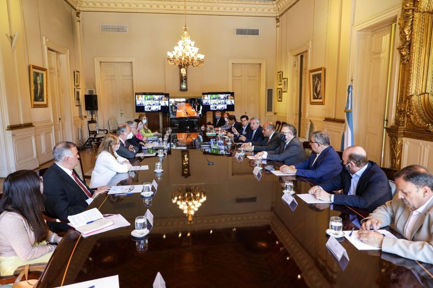 Los gobernadores reclaman más