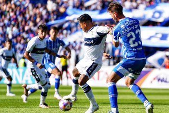 Gimnasia no puede con Godoy Cruz en Mendoza.