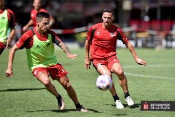 Leonardo Godoy y Pablo Piatti en una práctica de Estudiantes. (Foto: prensa EDLP)