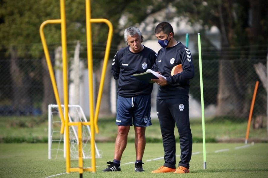 Pipo Gorosito en el entrenamiento de Gimnasia