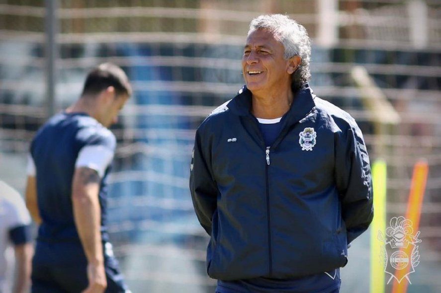 Néstor Gorosito técnico en Gimnasia (Foto: Prensa GELP).