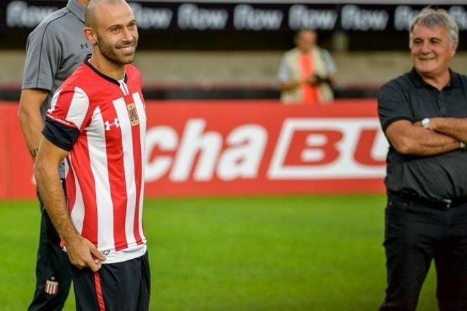 Claudio Gugnali junto a Javier Mascherano en UNO