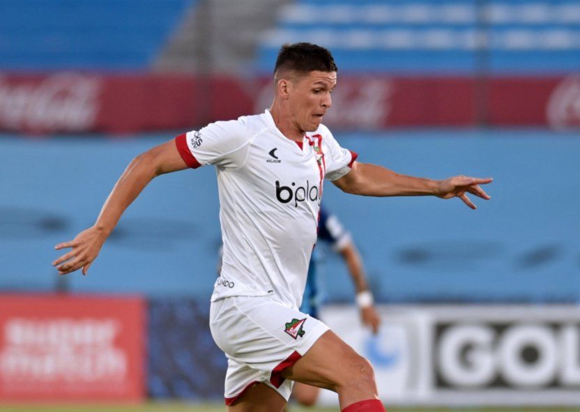 Guido Carrillo en acción en uno de los amistosos de Estudiantes.