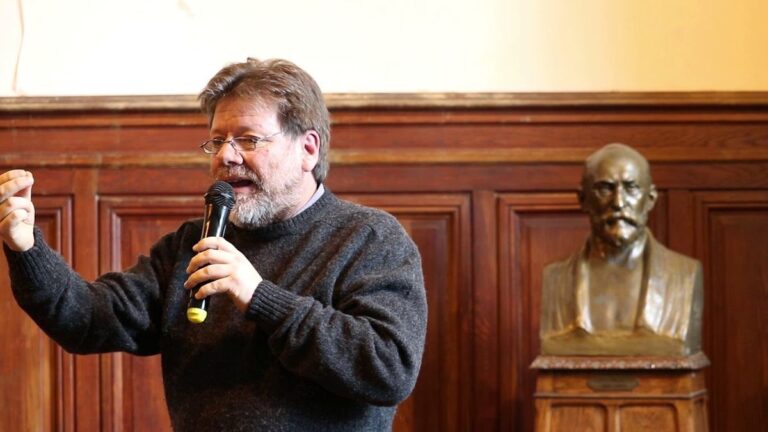 Guido Mastrantonio, Secretario de extensión de la Facultad de Ciencias  Exactas: “Lo que más importa es la gente que se acerca a los dispositivos porque sospecha que tiene COVID”