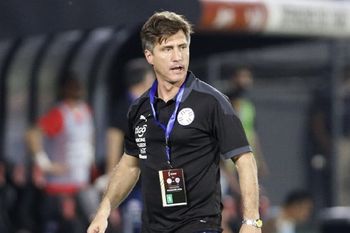 gustavo barros schelotto: pudimos disfrutar el triunfo de gimnasia y bautista, fuiste parte