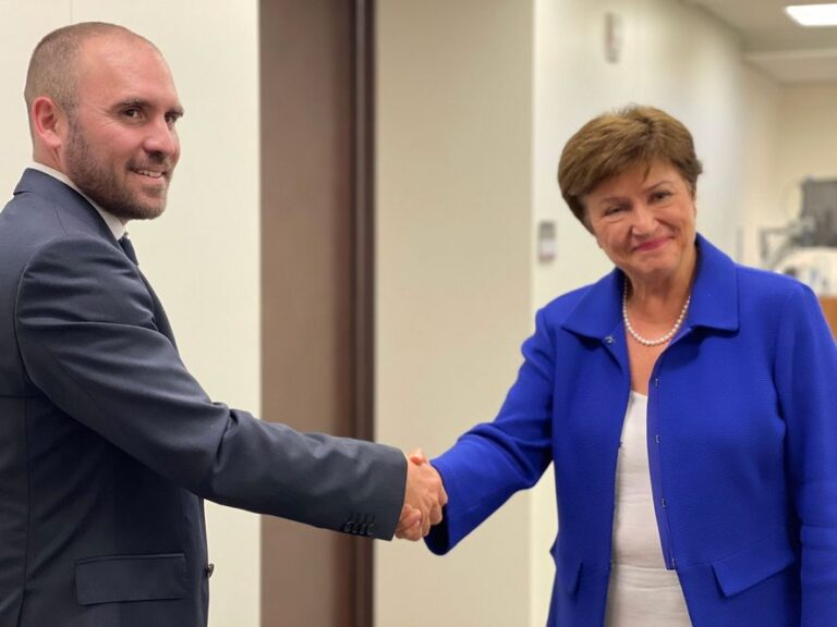 Martín Guzmán, cara a cara con el FMI en Washington