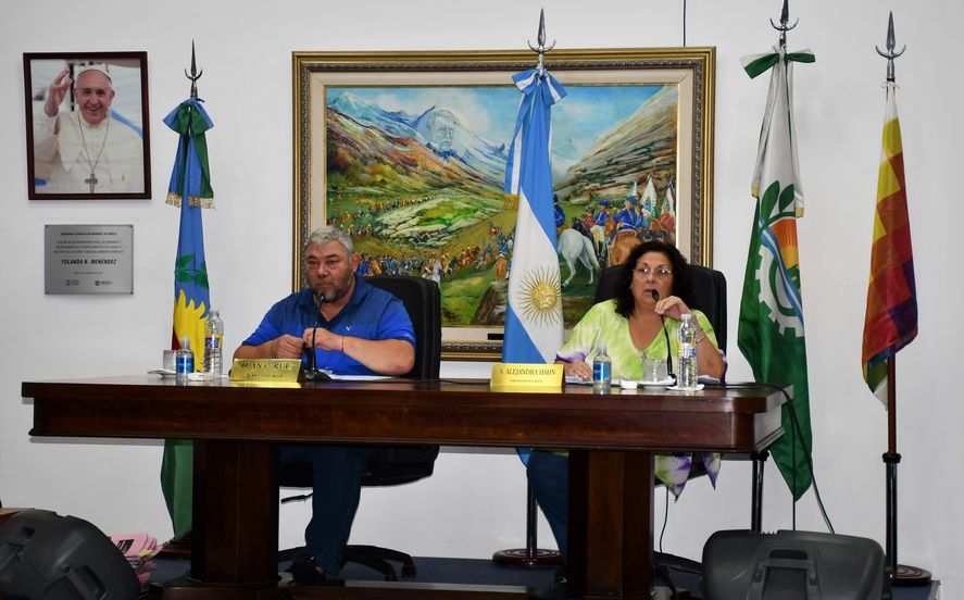 Las autoridades del HCD de Merlo, alineadas con Gustavo Menéndez