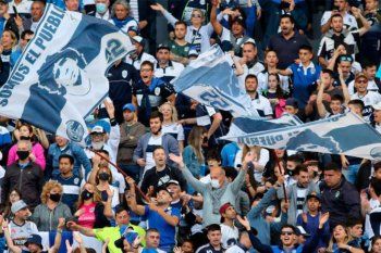 Los hinchas, socios y socias de Gimnasia quieren colmar el Bosque.