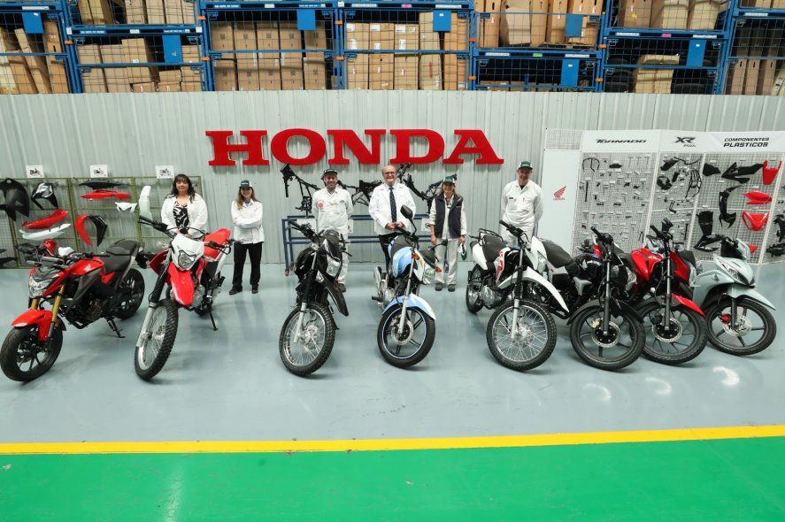 José Ignacio de Mendiguren recorrió la planta que Honda tiene en Campana, provincia de Buenos Aires.
