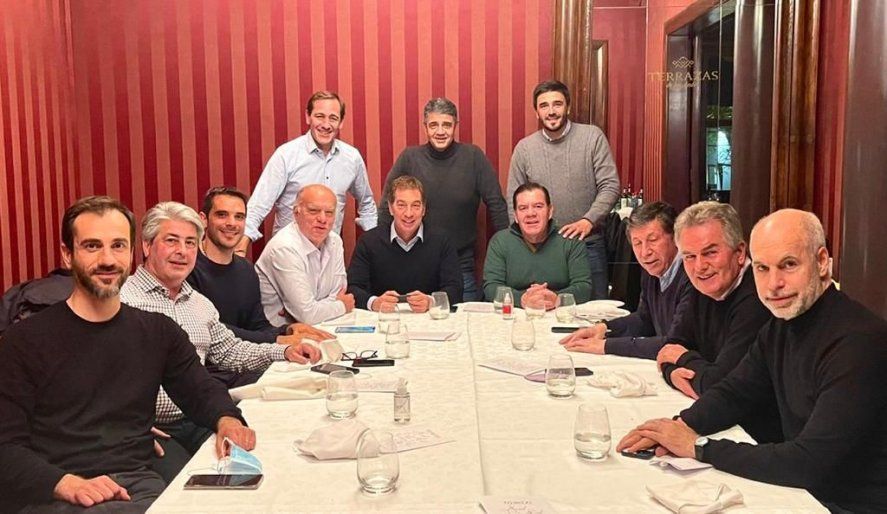 51 intendentes de Juntos también están al límite por las reelecciones indefinidas