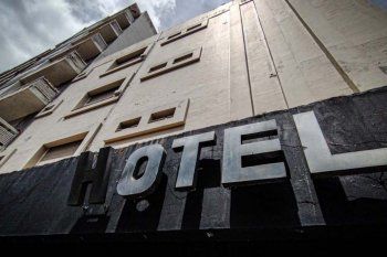 ¿En qué hoteles los viajeros podrán hacer el aislamiento?