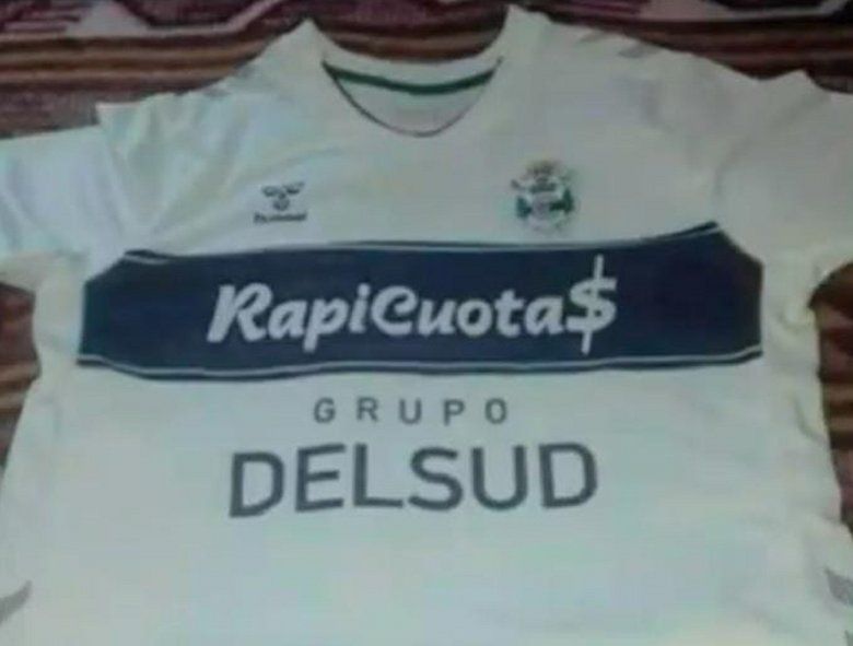 Uno de los dos modelos Hummel que utilizará Gimnasia