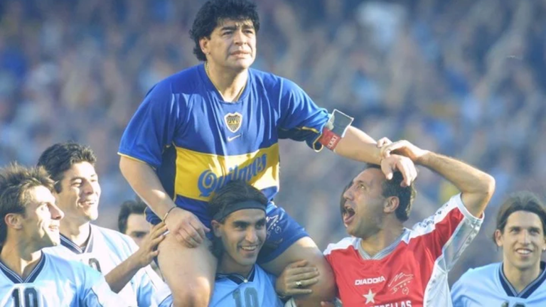 Mundo Maradona: Stoichkov, los cuervos y el dolor por Diego