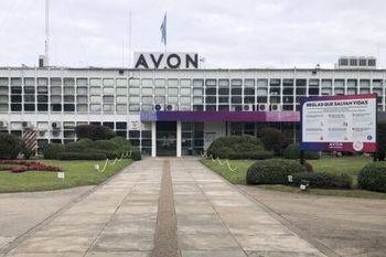 avon cierra su planta en san fernando y deja a 278 trabajadores sin empleo