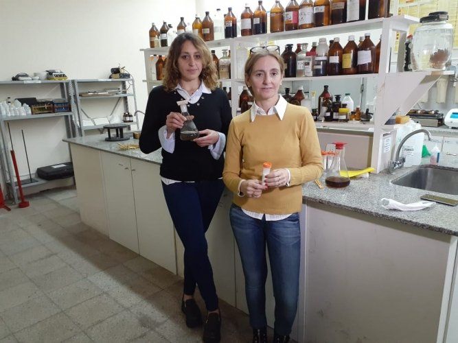 Guadalupe Canosa y Paula Alfieri, las científicas a cargo del proyecto del spray anti Covid.