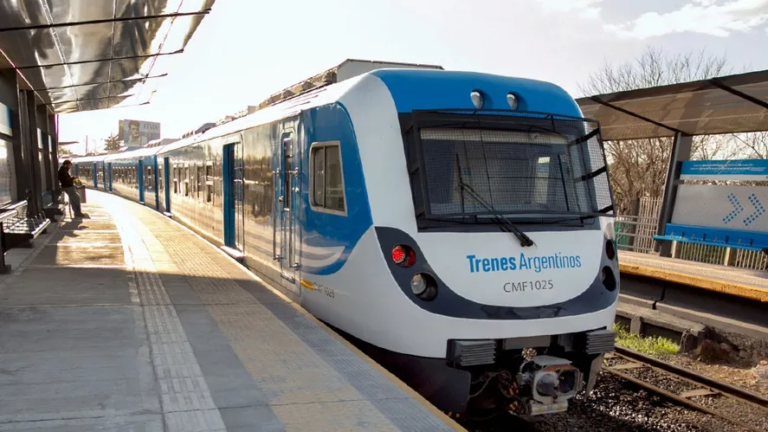El Tren Belgrano Sur restablece sus servicios con demoras y cancelaciones