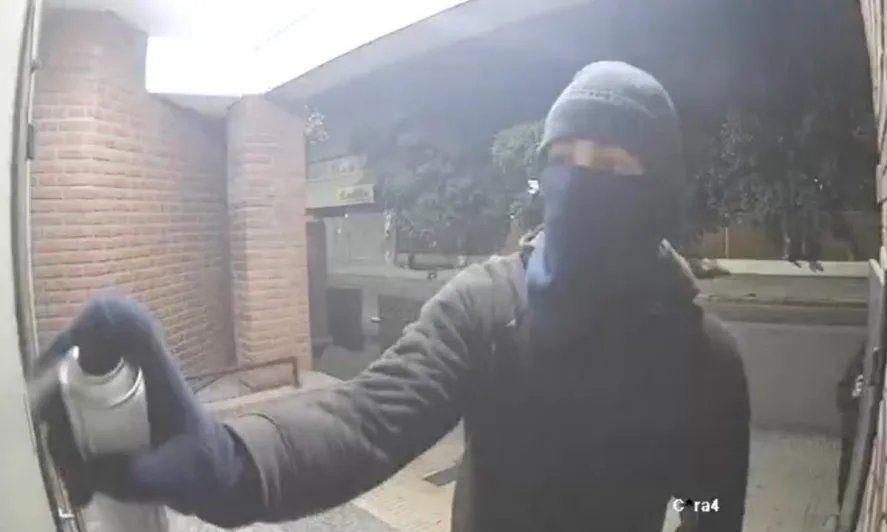 Bahía Blanca: pintadas antisemitas en la Asociación Israelita
