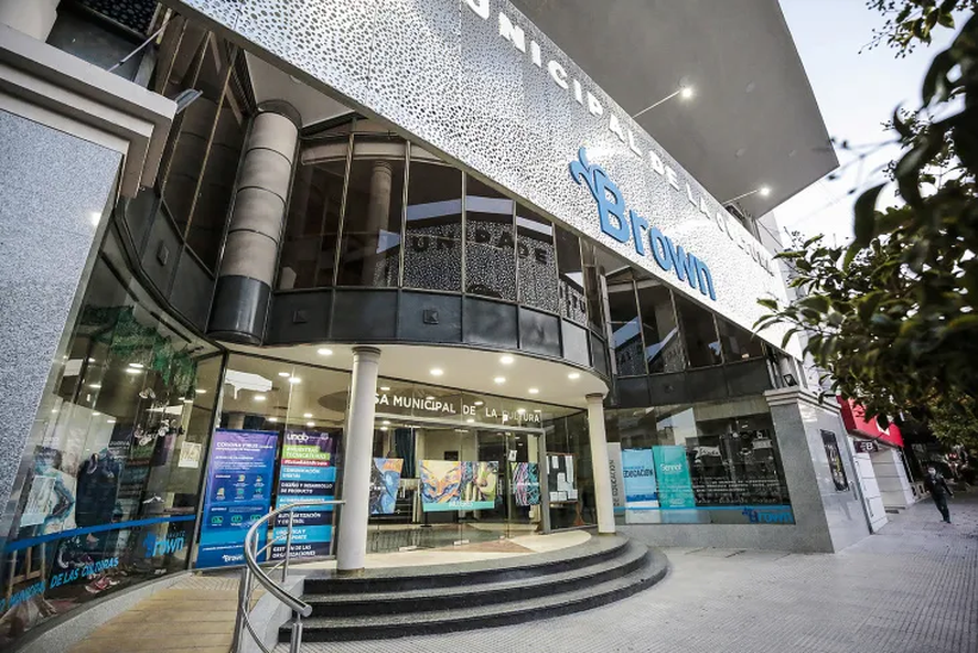 La Casa Municipal de la Cultura de Almirante Brown, en Adrogué