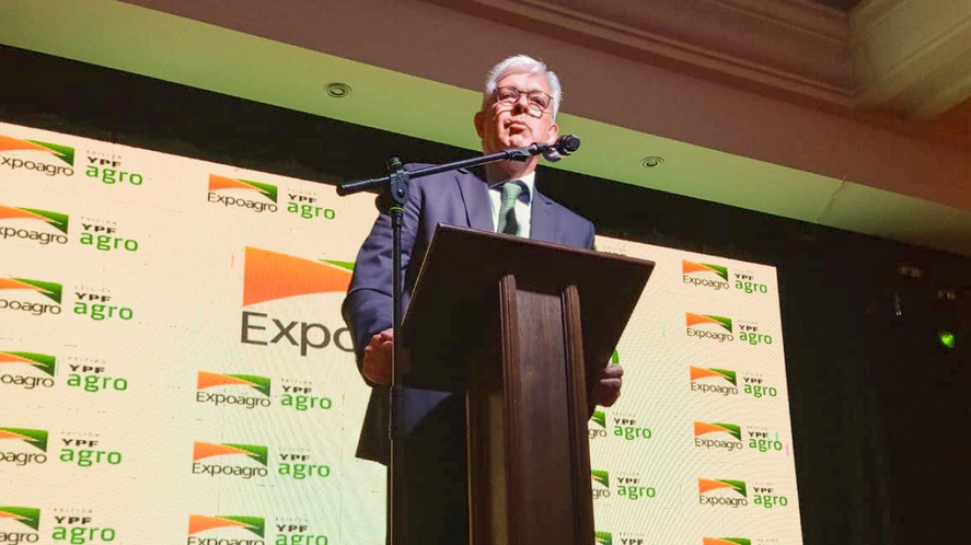 El ministro de Agricultura, Ganadería y Pesca, Julián Domínguez, durante Expo Agro en San Nicolás