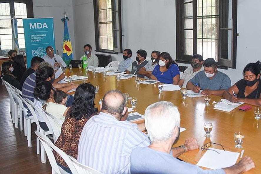 El ministro de Desarrollo Agrario de la Provincia, Javier Rodríguez, en la presentación del Programa