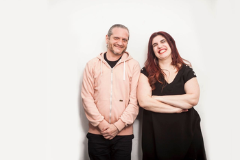 Luciana Peker y Darío Sztajnszrajber serán algunos de los invitados de la Feria del Libro de Bragado.