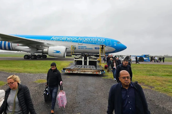 aerolineas argentinas echo a la azafata de la discordia