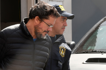 el detenido por el doble parricidio de vicente lopez le apunto a su hermano