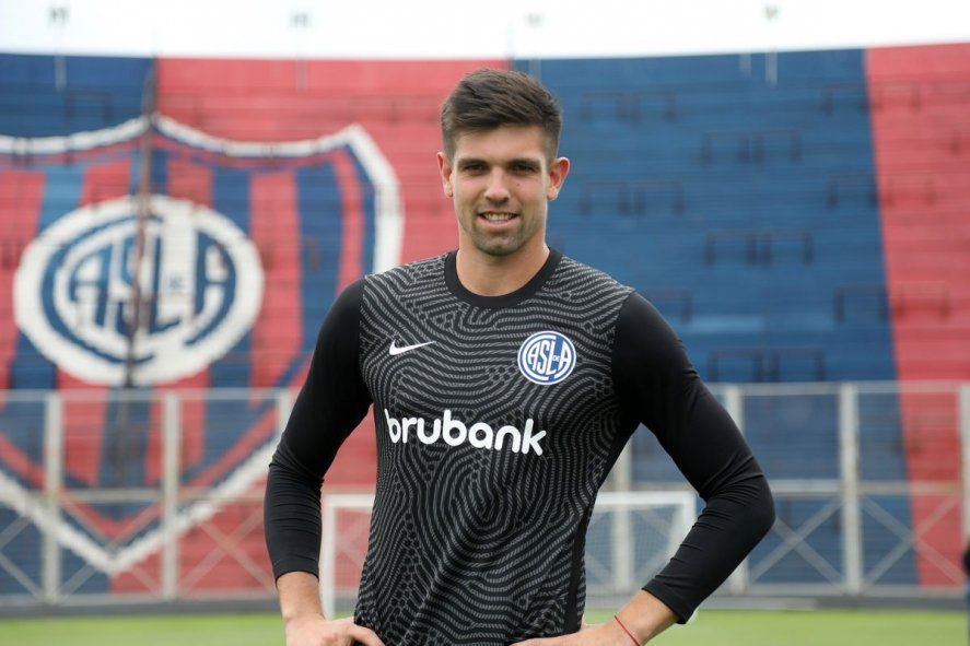 Facundo Altamirano, es el otro nombre junto a Carlos Lampe que piensan para pelear el puesto en el arco de Gimnasia Facundo Altamirano, es el otro nombre junto a Carlos Lampe que piensan para pelear el puesto en el arco de Gimnasia
