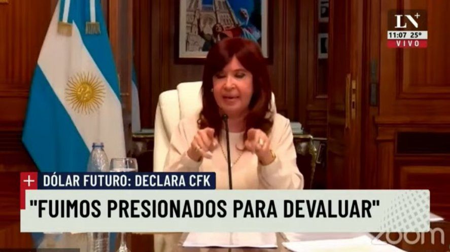 Las señales de noticias emitieron el alegato de la Vicepresidenta Cristina Fernández de Kirchner como si fuera en Cadena Nacional