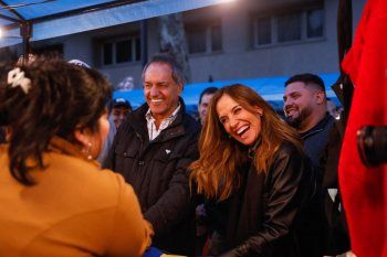 Victoria Tolosa Paz y Daniel Scioli, presentes en la Expo feria de la economía popular.