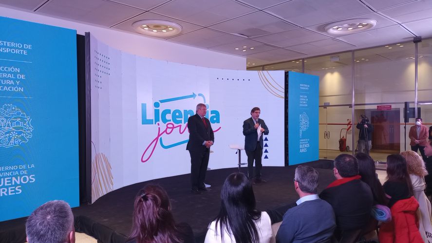 El ministro de Transporte, Jorge D'Onofrio y su par de Educación, Alberto Sileoni, lanzaron el programa 