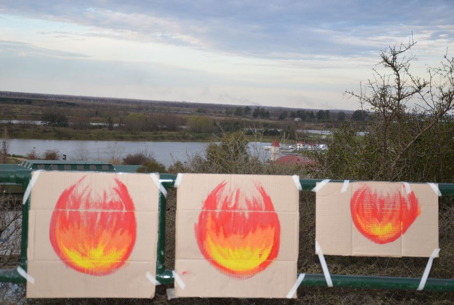 Ambientalistas se manifestaron contra los incendios en San Pedro (Foto: Karen Saucedo)