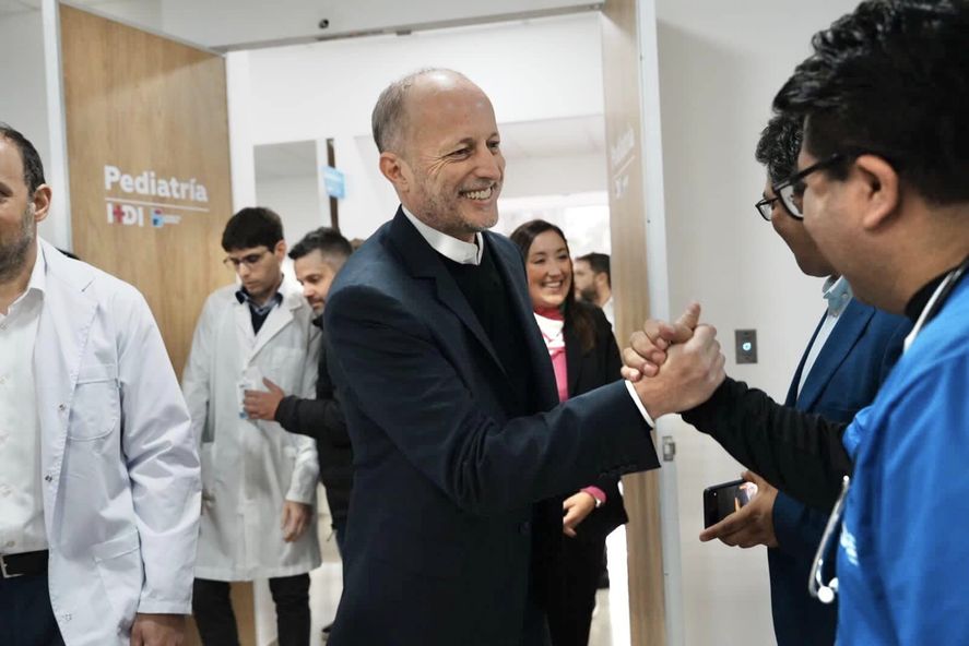 Martín Insaurralde presentó su renuncia al cargo de jefe de Gabinete de la provincia de Buenos Aires.