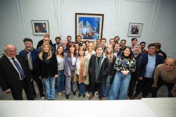 kicillof aviso que tiene una agenda complicada pero va a la reunion del pj bonaerense