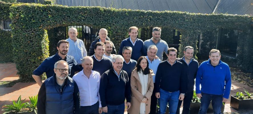 Intendentes PRO meten la cuña en la grieta del Frente de Todos durante un encuentro en La Plata