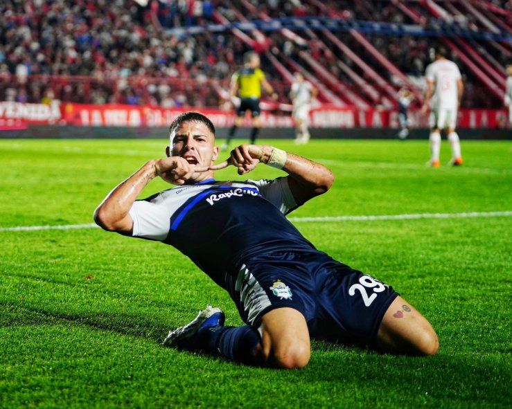Ivo Mammini festejó su primer gol en Gimnasia (Foto: Prensa GELP)