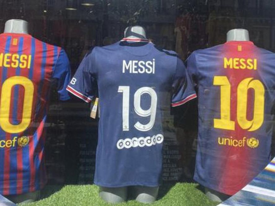 Camisetas, goles y partidos increíbles: el repaso de la carrera de Messi hace admirar hasta los goles que no fueron.