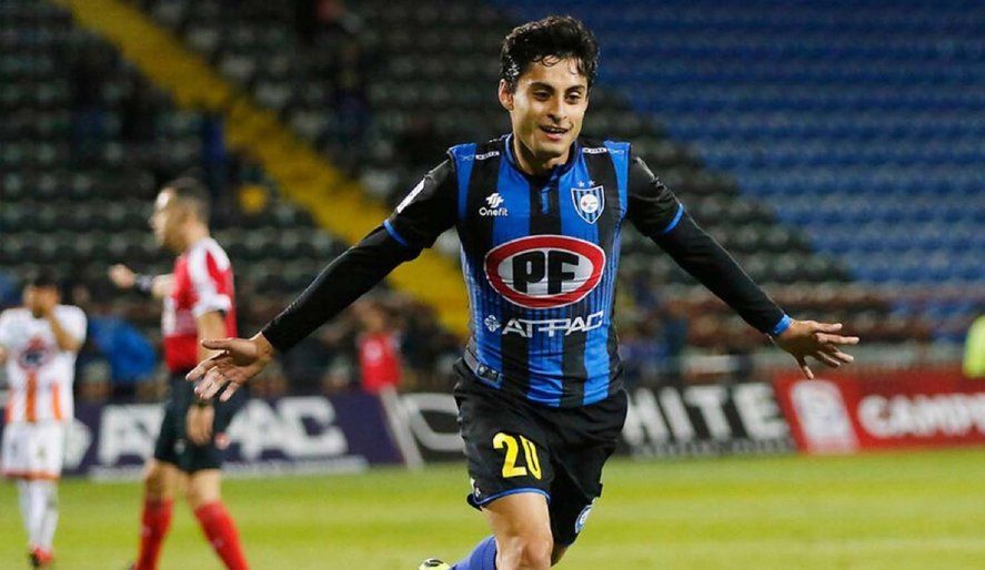 Javier Altamirano, jugador de Chile que sigue Estudiantes Javier Altamirano, jugador de Chile que sigue Estudiantes