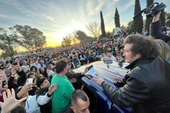Javier Milei visitó Bahía Blanca el 30 de julio, en plena campaña electoral.