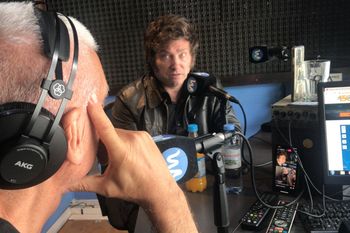 Javier Milei, mano a mano con Macu Mazzuca en ESTACION MARINA