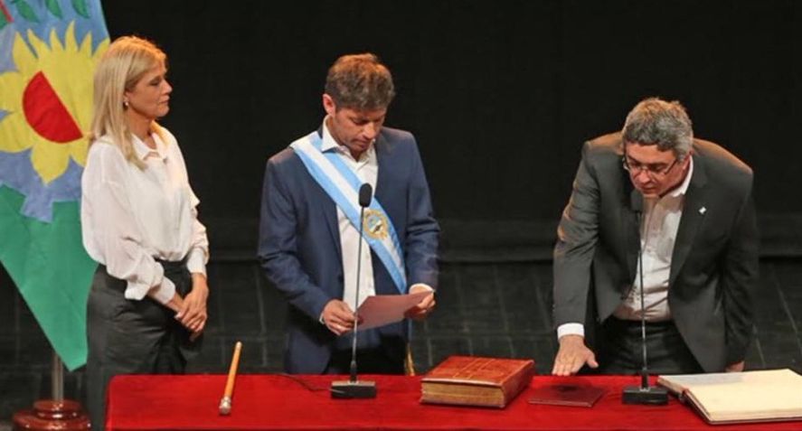 Javier Rodríguez jura como ministro de Desarrollo Agrario.