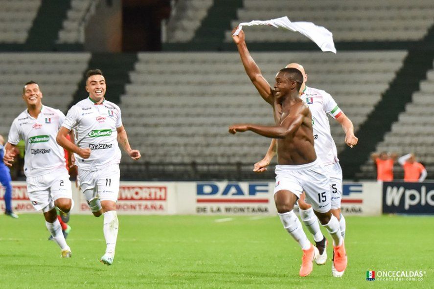 Johan Carbonero acordó de palabra su llegada a Gimnasia