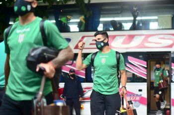 Jorge Rodríguez, en la llegada de Banfield al estadio para la final ante Boca