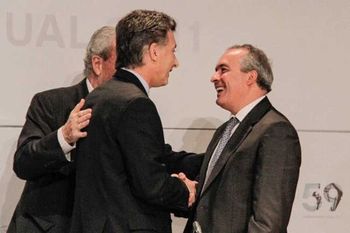Cuáles son las pistas por las que Cristina Kirchner ligó los bolsos de López con Macri