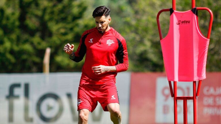 Estudiantes: ¿Por qué José Sosa entrenó diferenciado?