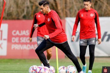 José Sosa, entrenándose en Estudiantes (Foto: prensa EDLP).